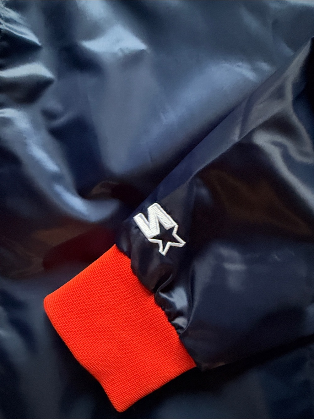 STARTER Detroit Tigers Bomber Jacket - Picture 3 of 4